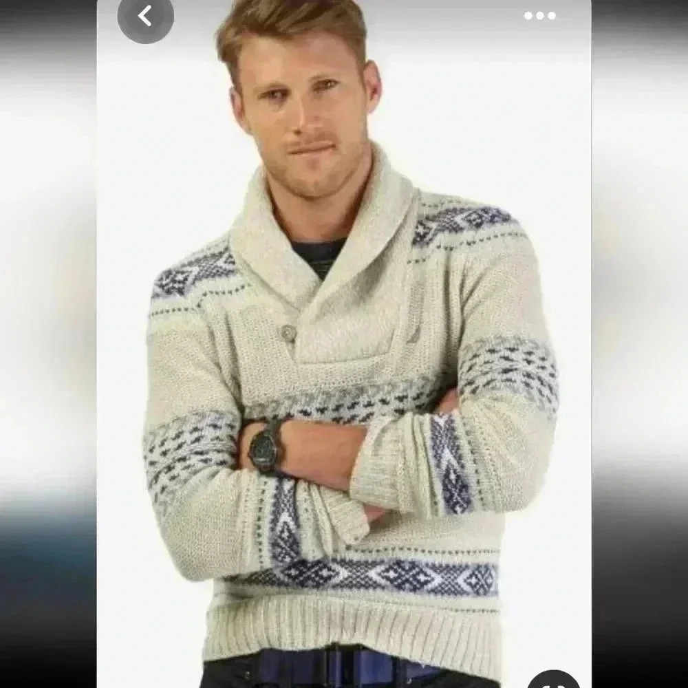 Nautica Men's Sweater Size Medium EUC Mixed Blend